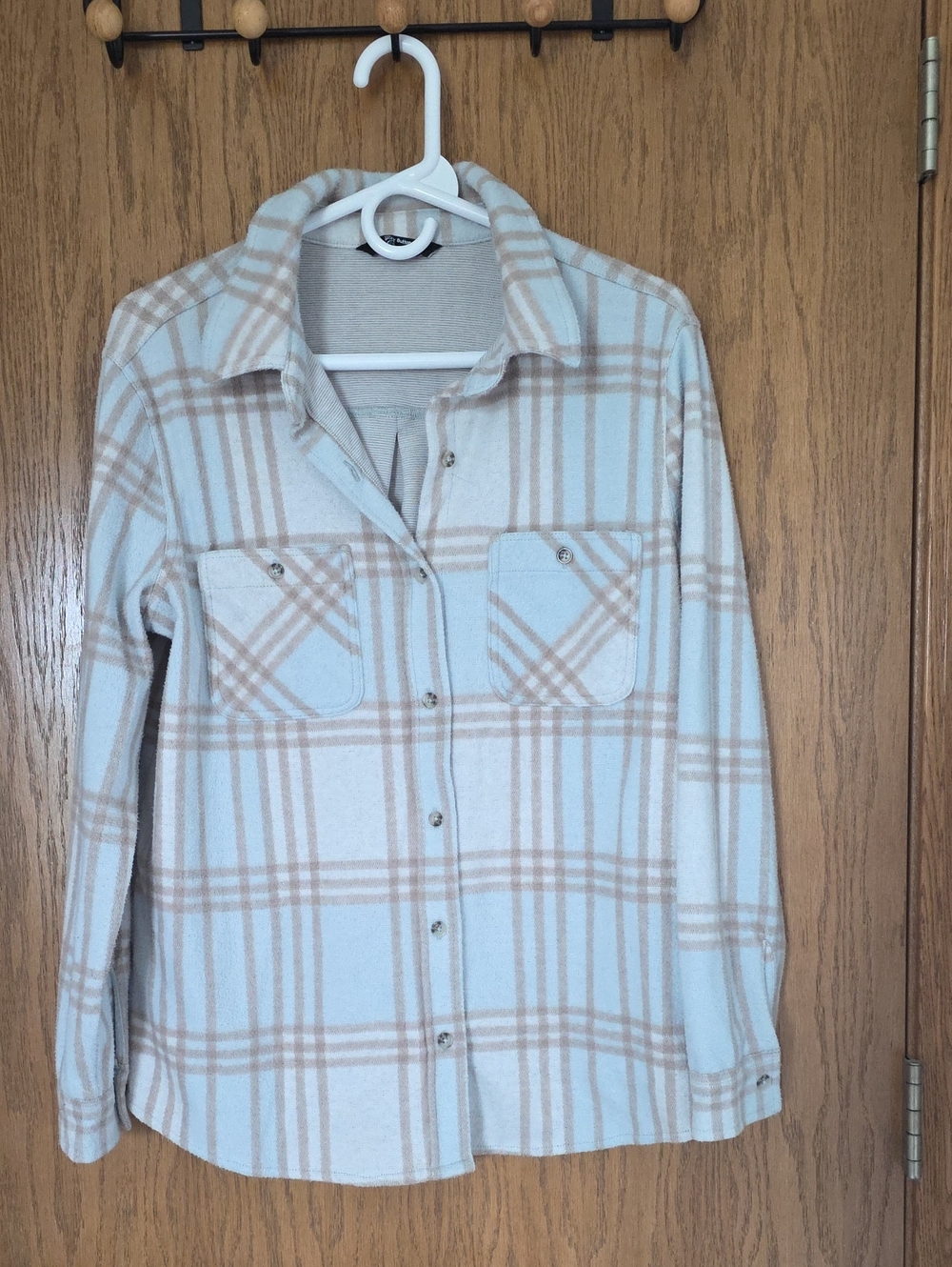 Women's Beige Plaid Button-Up Shirt Jacket